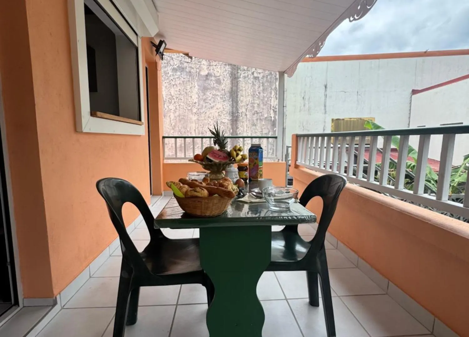 Villa Mamour Case-Pilote 0*,